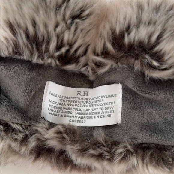 Restoration Hardware‎ Mink Luxe Vegan Faux Fur Scarf - Picture 3 of 4
